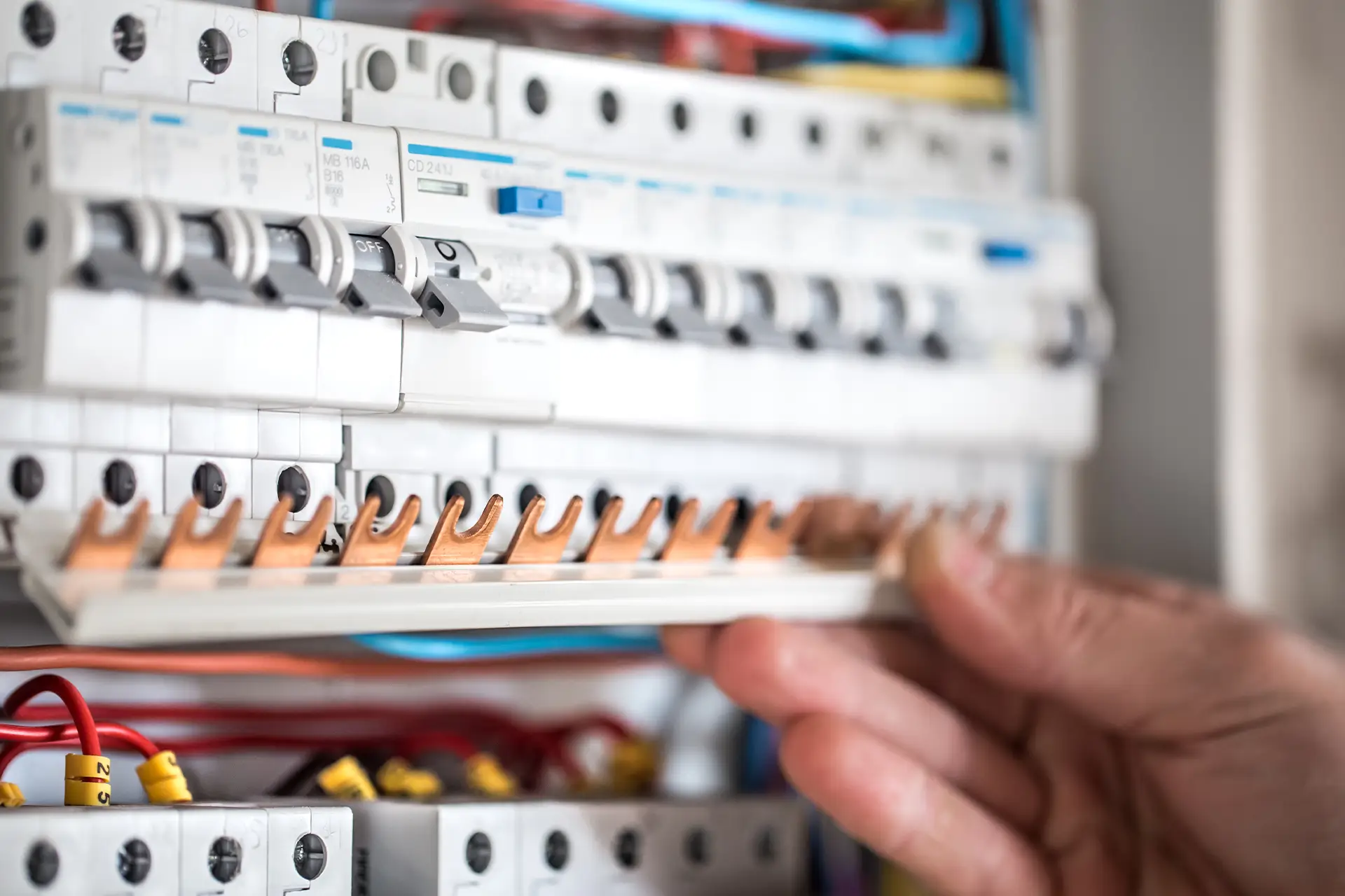 Zumbrock-Gebäudetechnik-Oldenburg-Elektriker-Smart-Home-Elektrotechnik